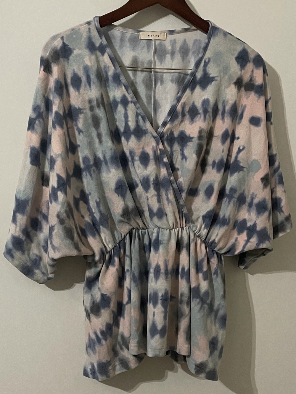 Entro Tie Dye Surplice V-Neck Dolman Sleeve Blouse Top Medium Blue Pink